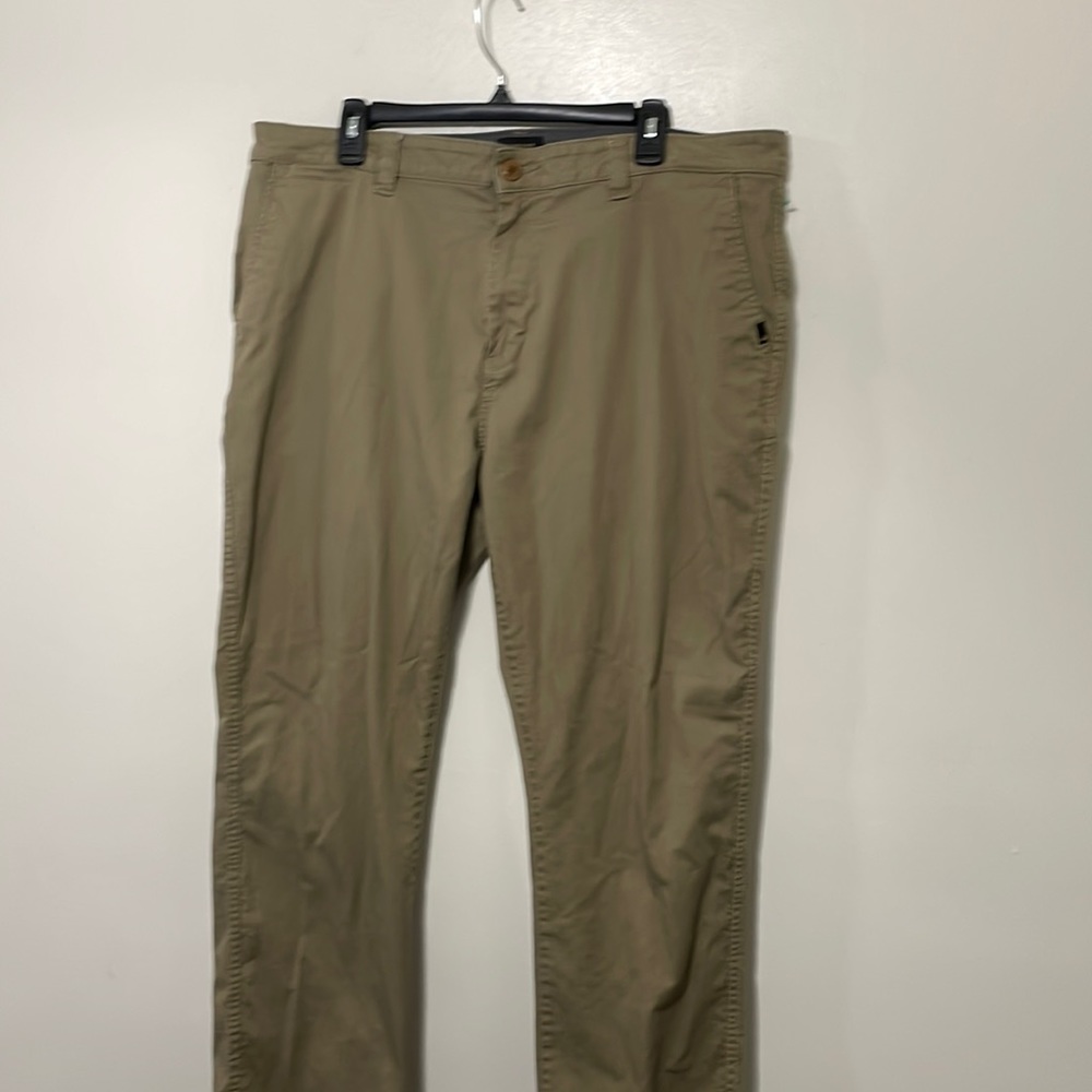 Quicksilver 60% cotton long pants